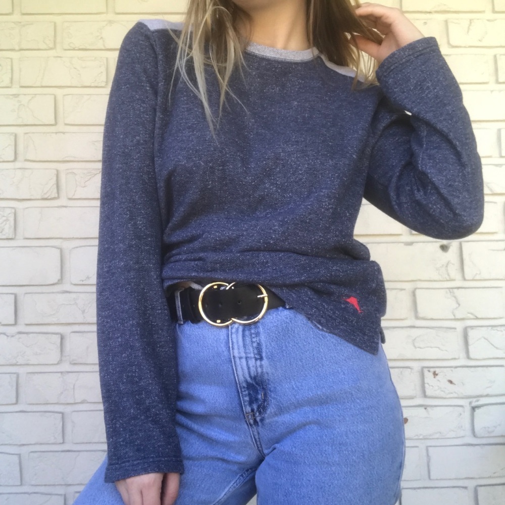 COZY SWEATSHIRT FROM TOMMY BAHAMA